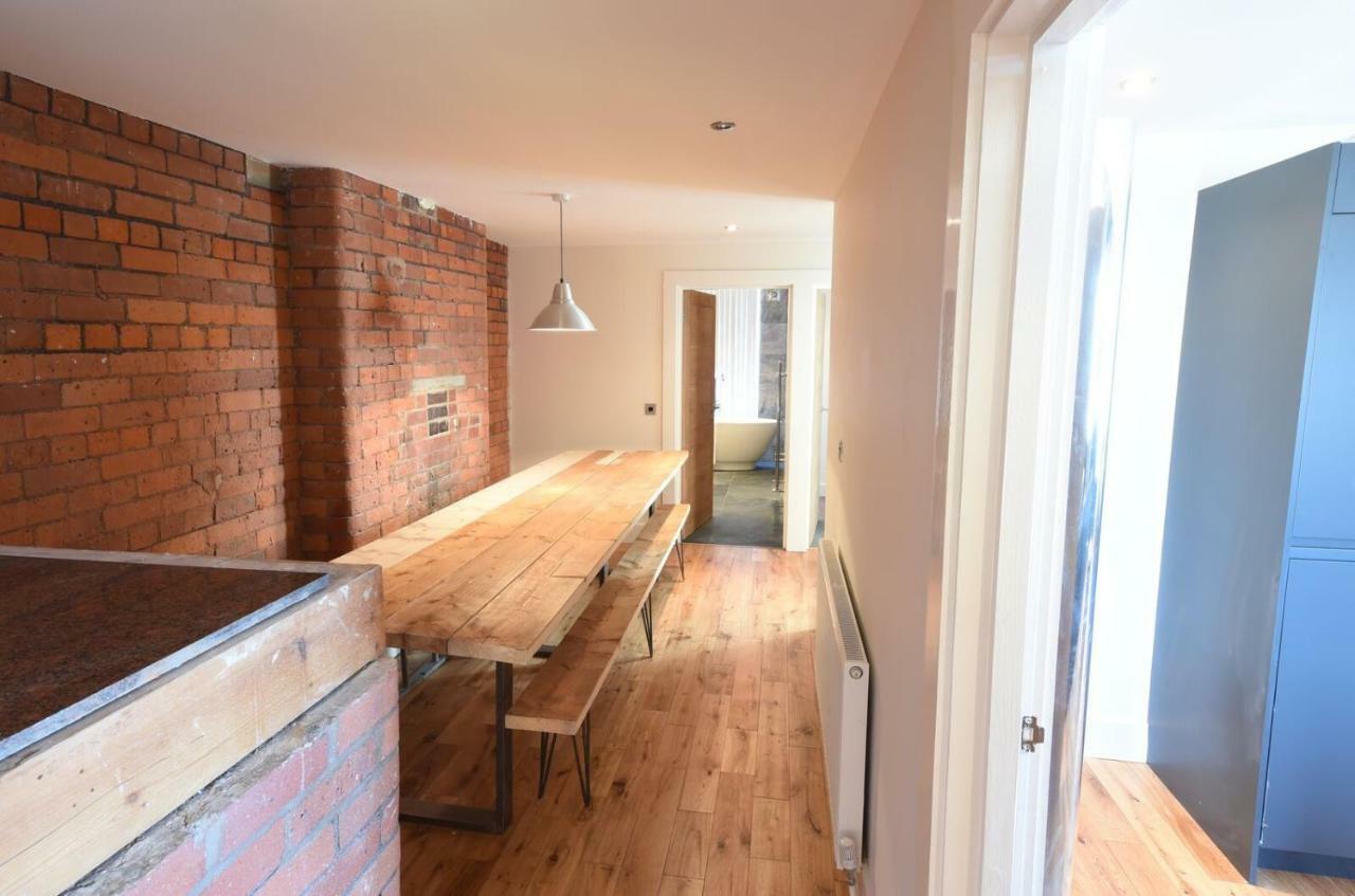 Stunning Penthouse Slps 20 Lägenhet Manchester Exteriör bild