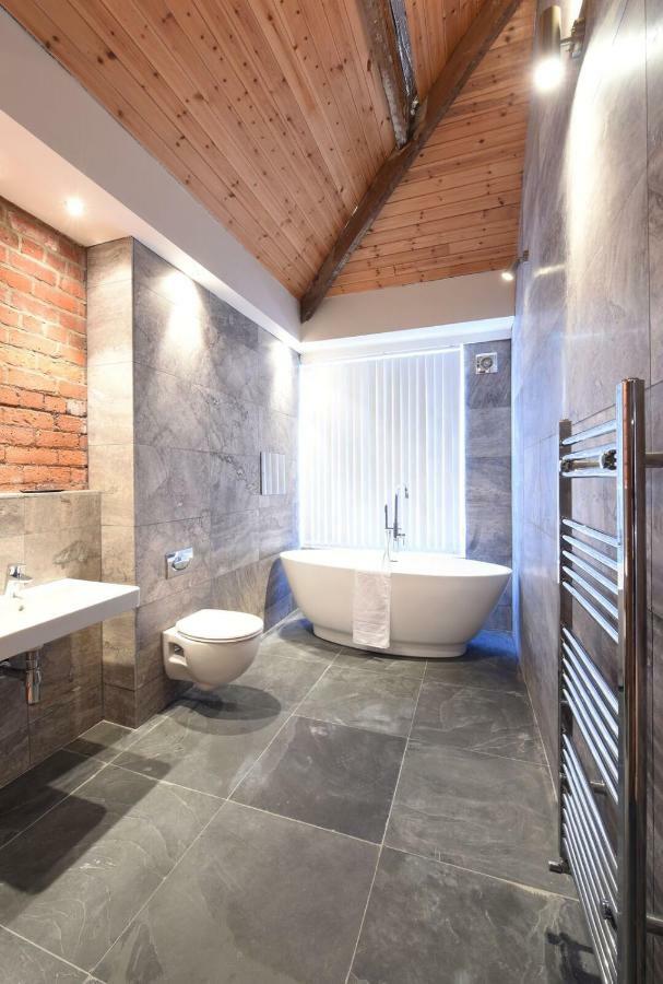 Stunning Penthouse Slps 20 Lägenhet Manchester Exteriör bild