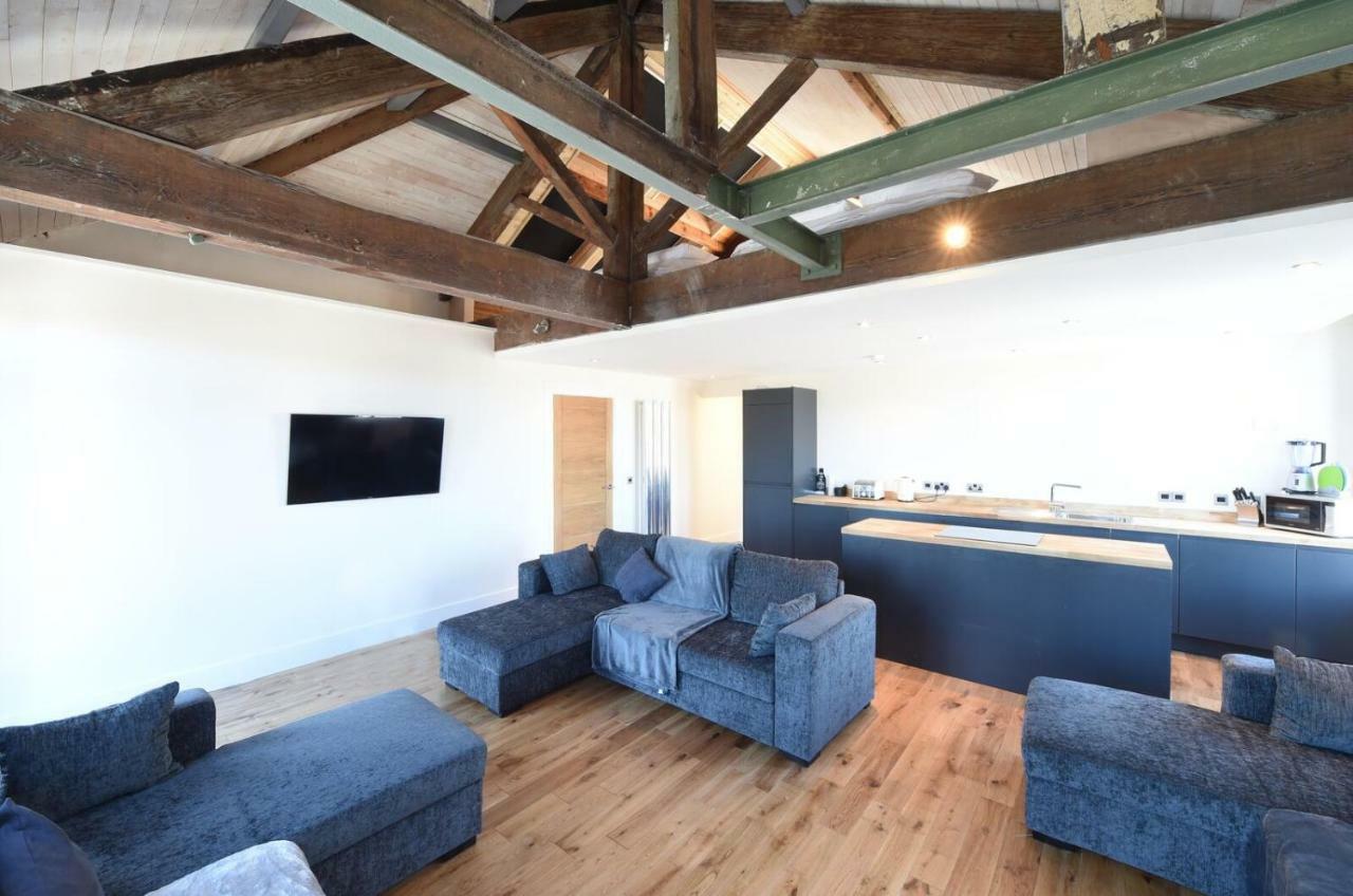 Stunning Penthouse Slps 20 Lägenhet Manchester Exteriör bild