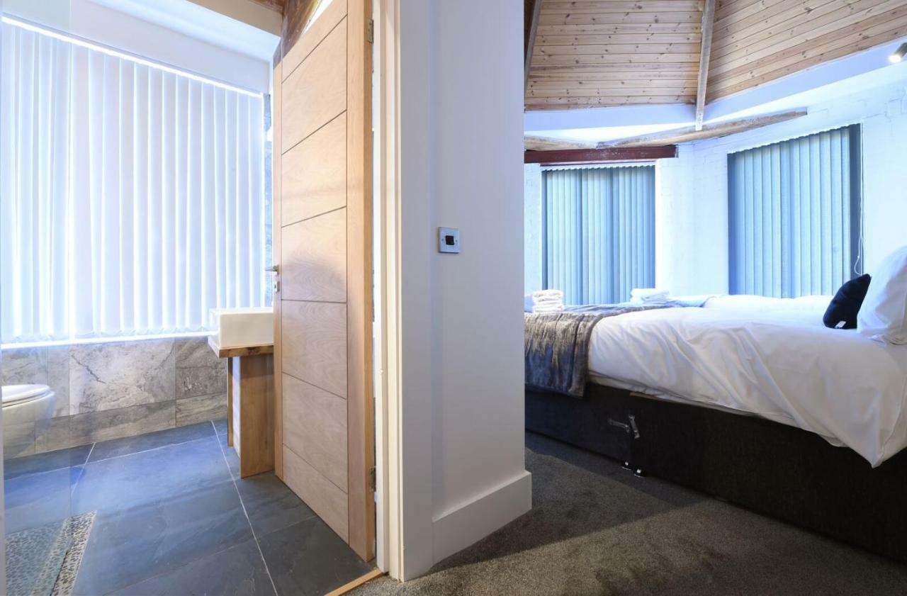 Stunning Penthouse Slps 20 Lägenhet Manchester Exteriör bild