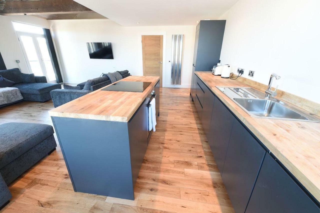 Stunning Penthouse Slps 20 Lägenhet Manchester Exteriör bild