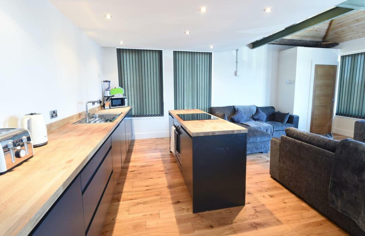 Stunning Penthouse Slps 20 Lägenhet Manchester Exteriör bild